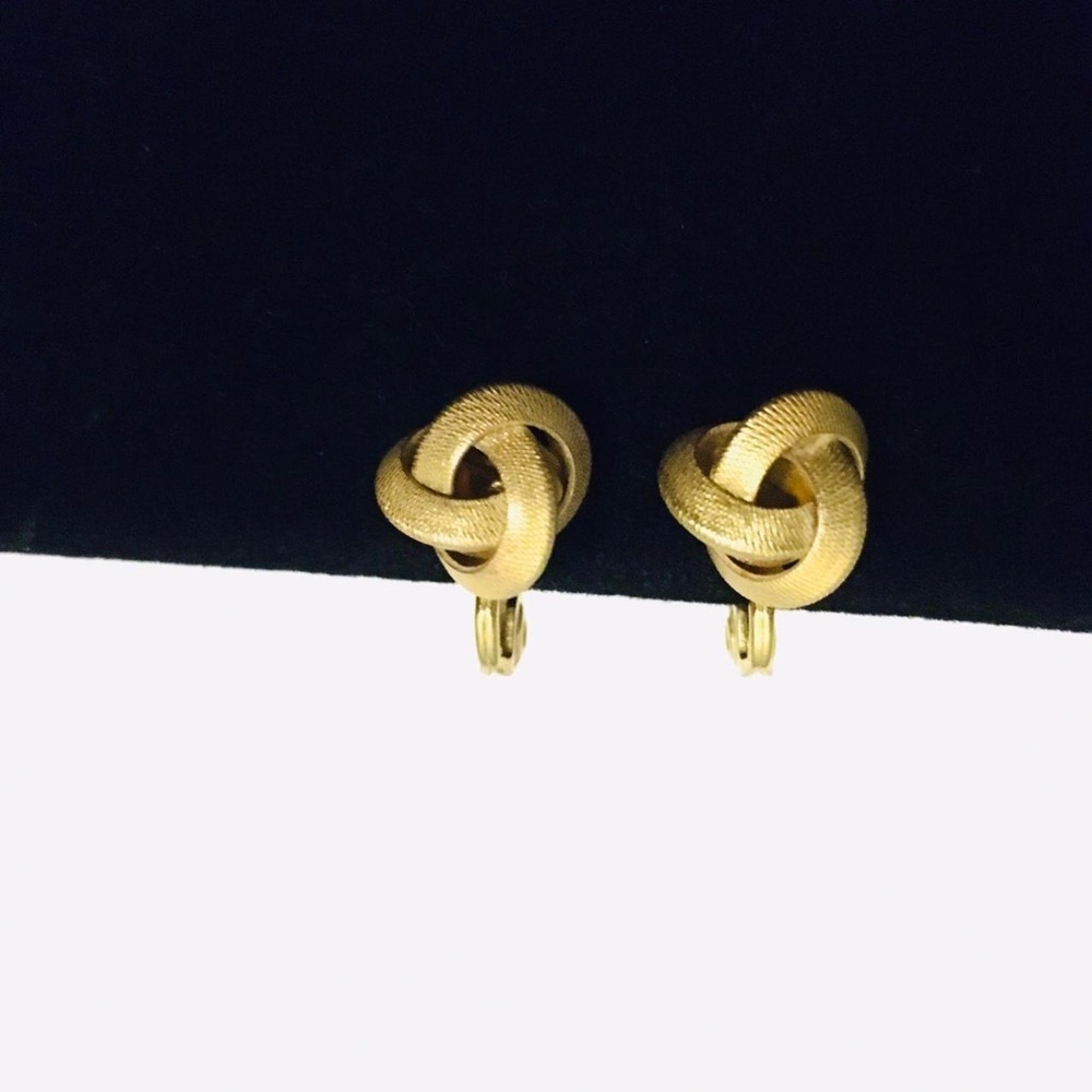 Monet Clip-On Vintage Style Matte Goldtone Knot Earrings - Picture 3 of 5